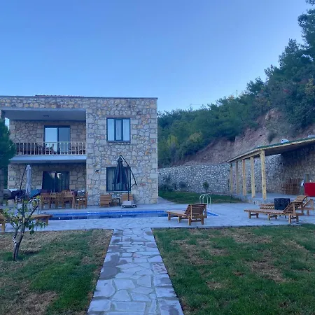 Tatil Evi Sato Vira Tas Evler