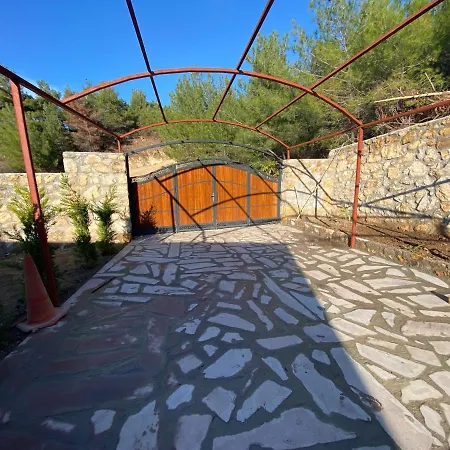 Sato Vira Tas Evler Tatil Evi