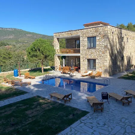 Sato Vira Tas Evler Tatil Evi *